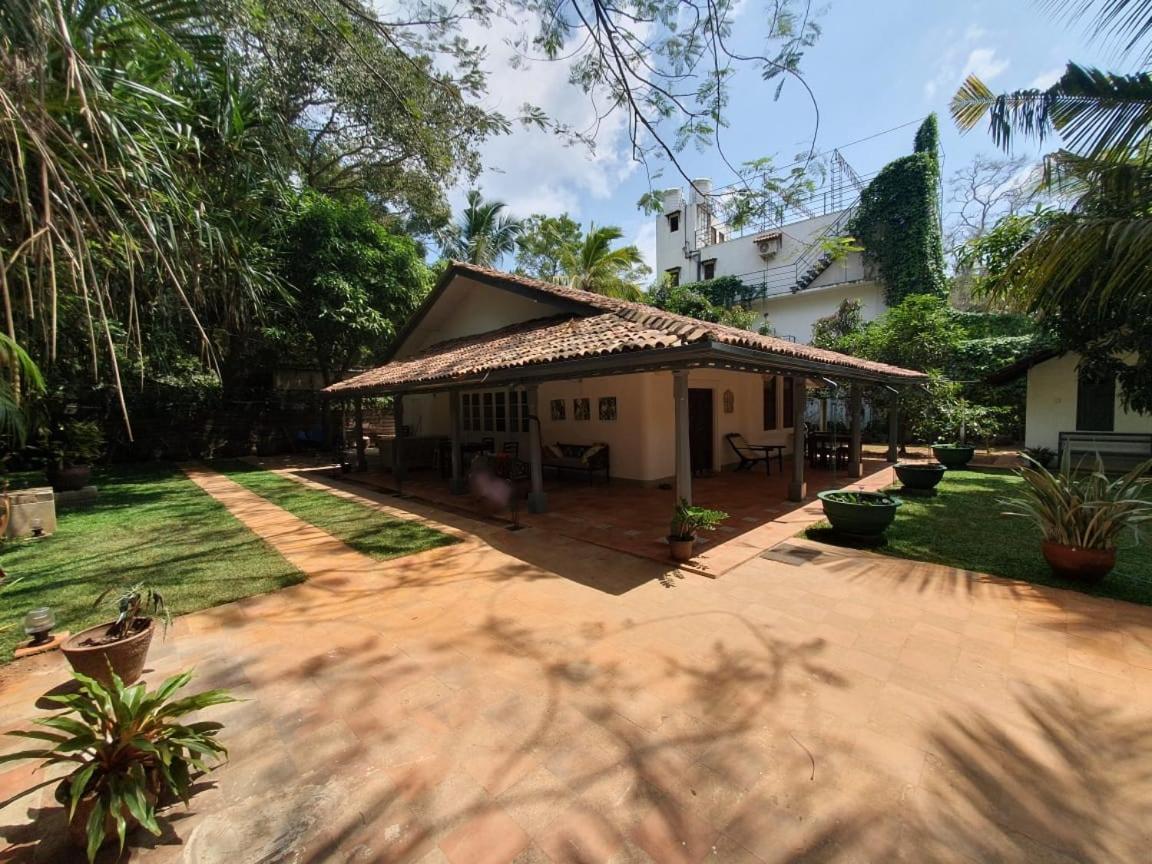 Agora Villa By Esperanza Tangalle Exterior photo